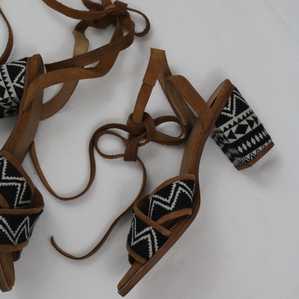 Bettye Muller Tan & Black Tie Up Sandals Shoes - Picture 3 of 16